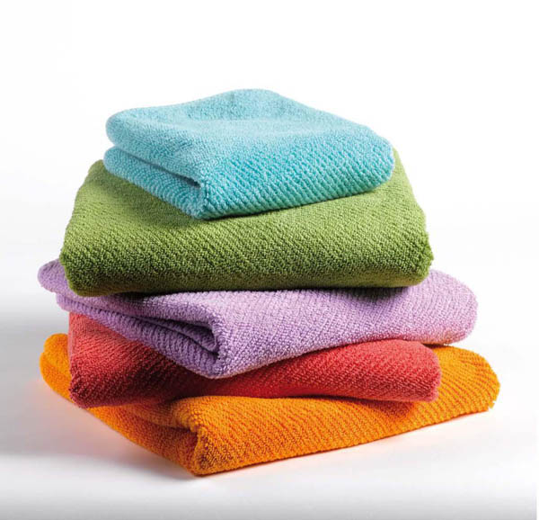 https://giftparadizeintl.com/wp-content/uploads/2023/03/Cotton-Polyester-Blend-Sports-Towel.jpg