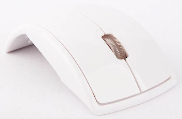 https://giftparadizeintl.com/wp-content/uploads/2023/03/White-Wireless-Folding-Arc-Mouse.jpg